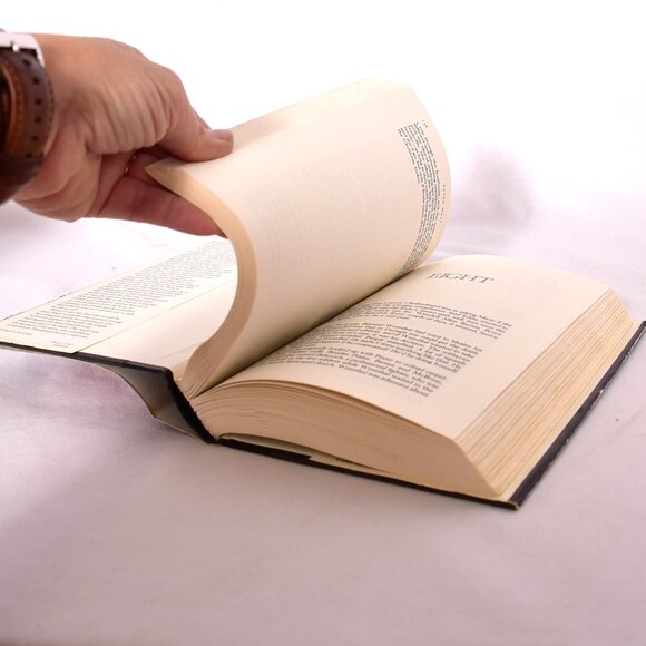 MARIE: A TRUE STORY By Peter Maas - Hardcover  Dust Jacket - Picture 7 of 9